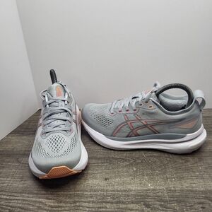 Asics Gel-Kayano 31 Womens Size 7 Gray Athletic Running Shoes Sneakers